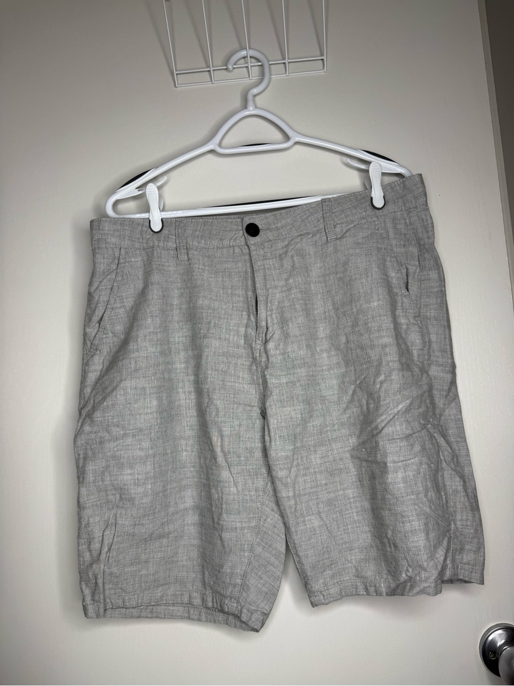 Urban Heritage Men's Light Gray Linen Blend Shorts